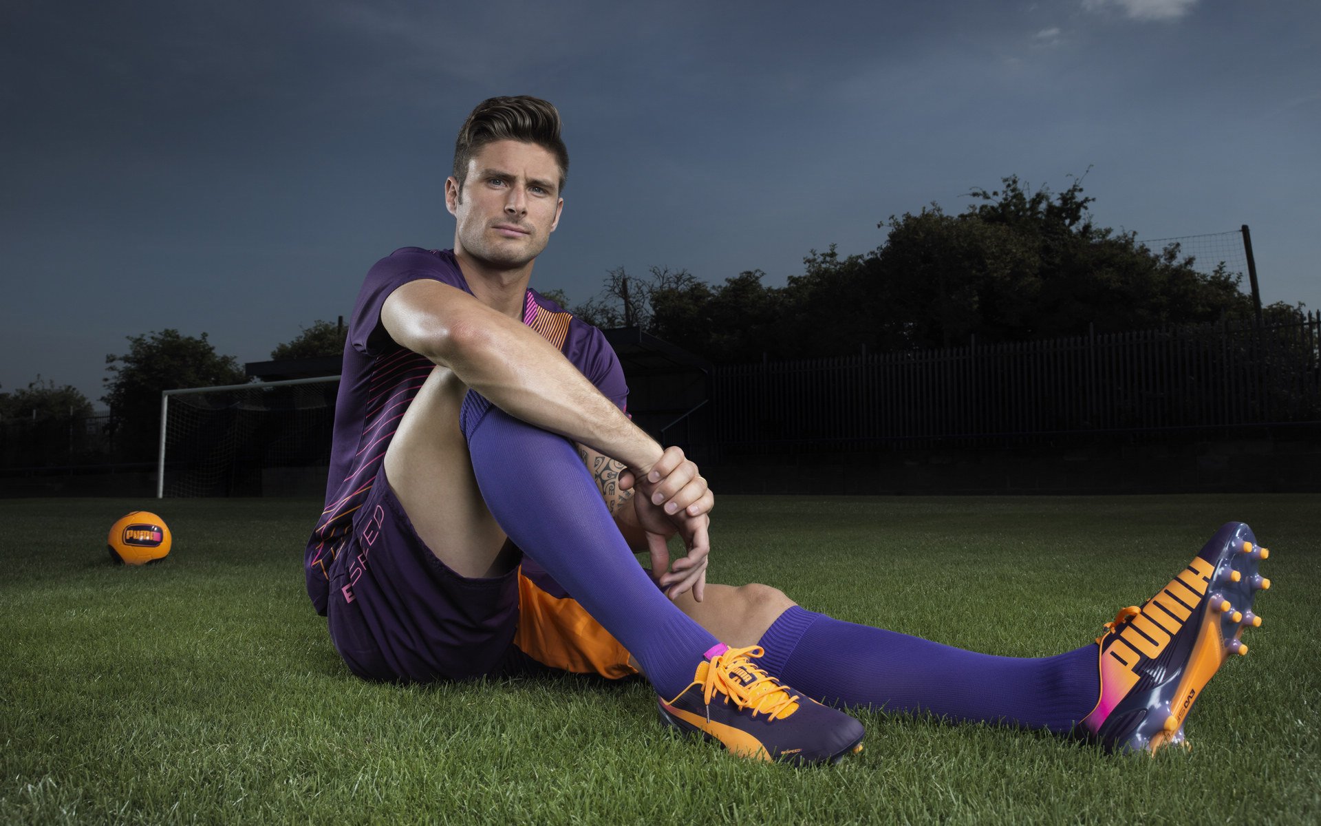 杜兰特回归赛场，突破纪录首场状态亮眼，拜仁观众沸腾！